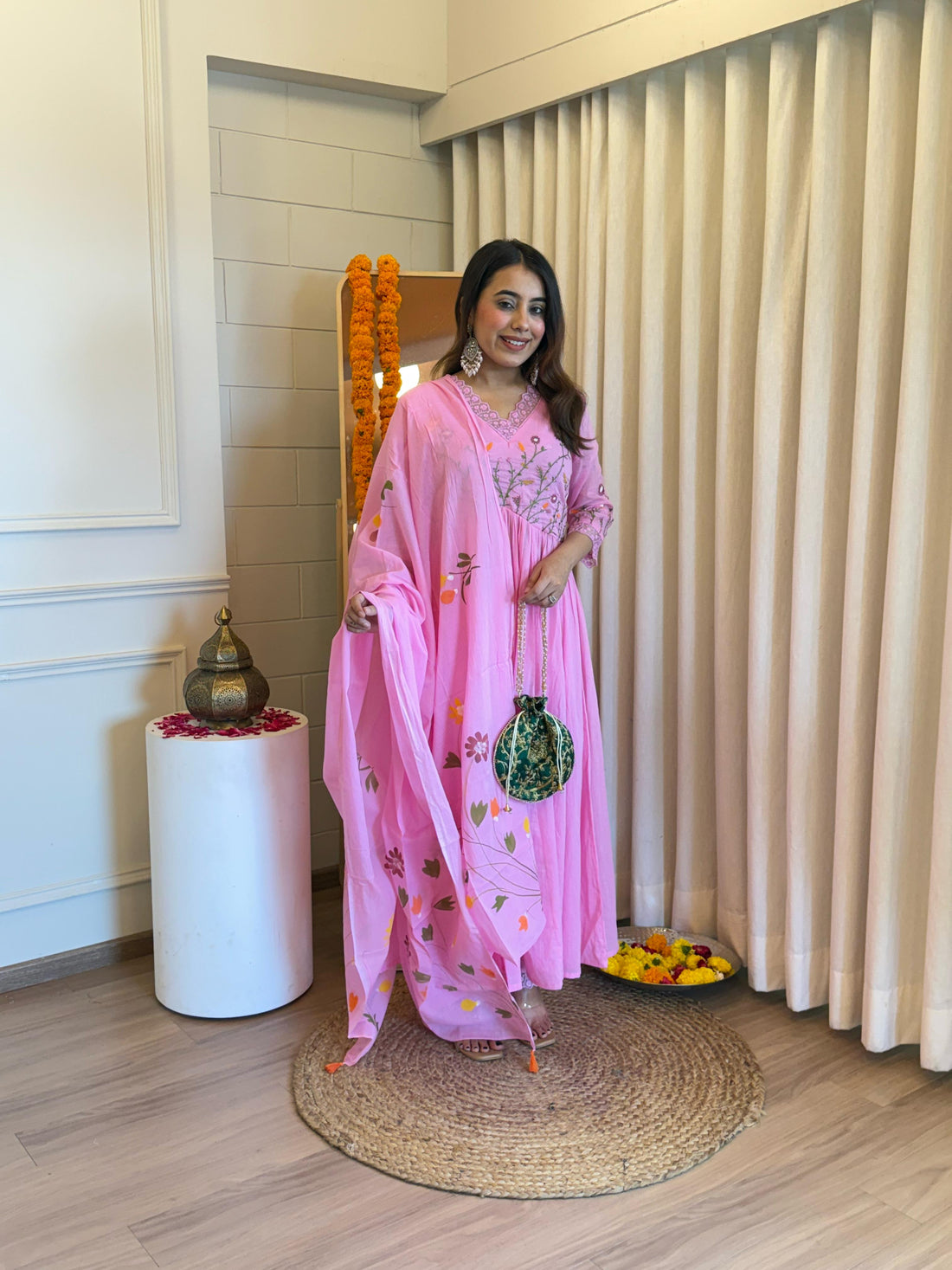 Stylish Pink Dupatta Set for Women – A Charming & Versatile Ethnic Attire