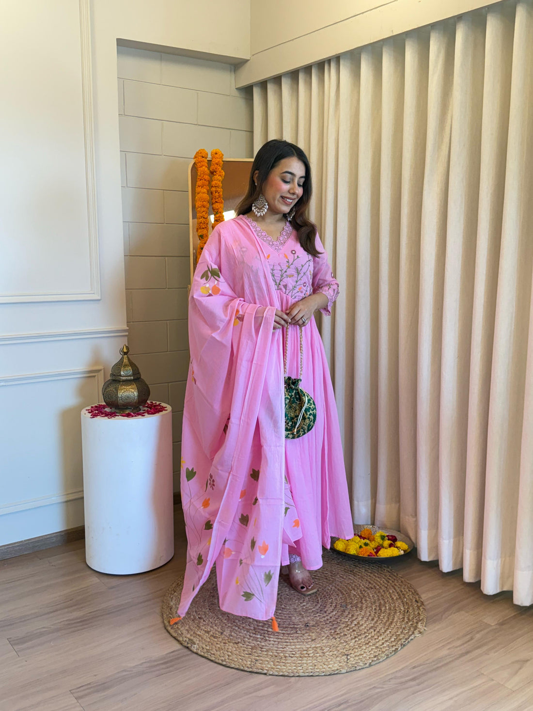 Stylish Pink Dupatta Set for Women – A Charming & Versatile Ethnic Attire