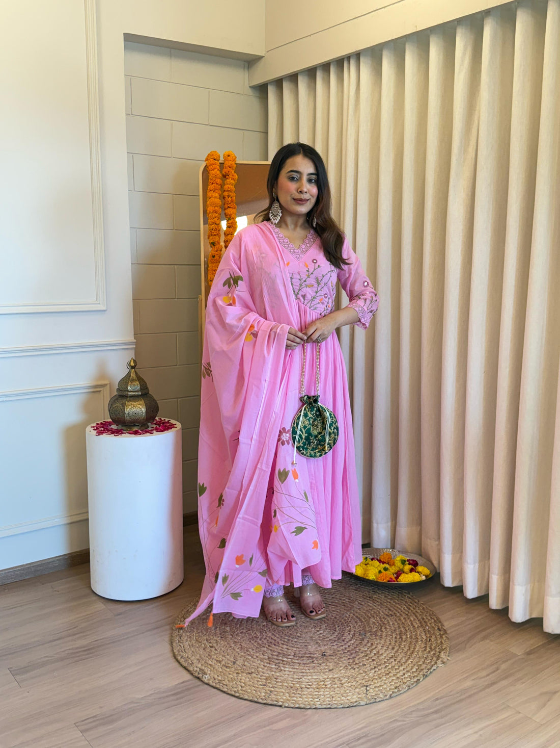 Stylish Pink Dupatta Set for Women – A Charming & Versatile Ethnic Attire