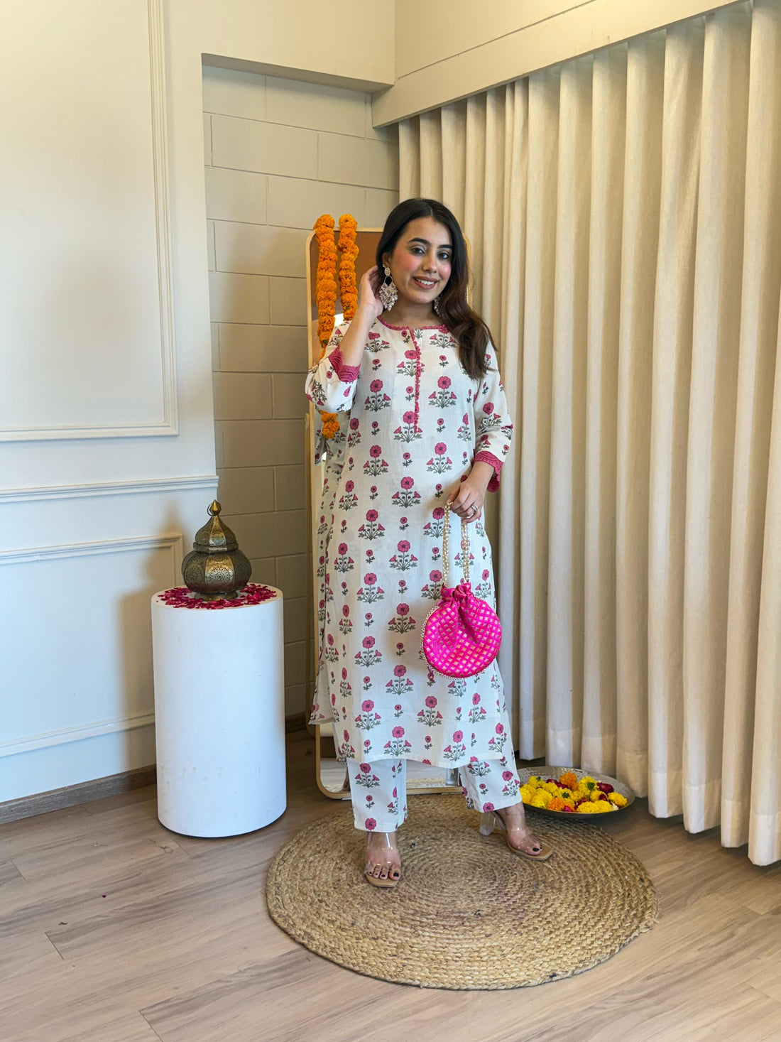 Stylish White Pant Set for Women – A Versatile Outfit for Every Wardrobe
