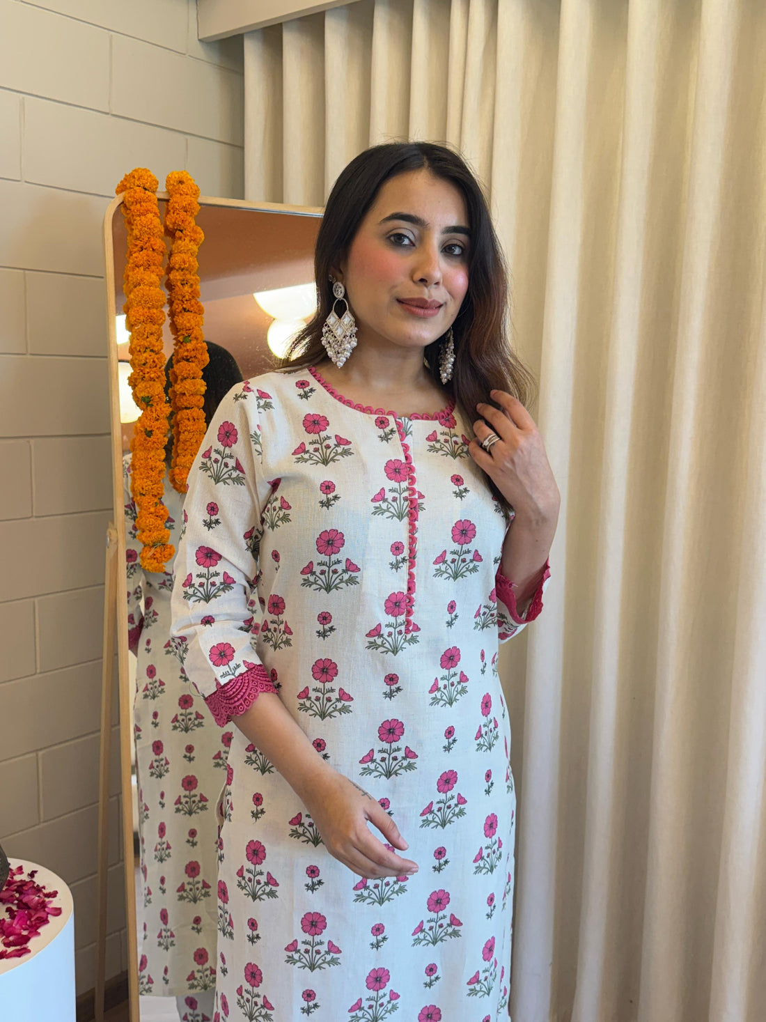 Stylish White Pant Set for Women – A Versatile Outfit for Every Wardrobe