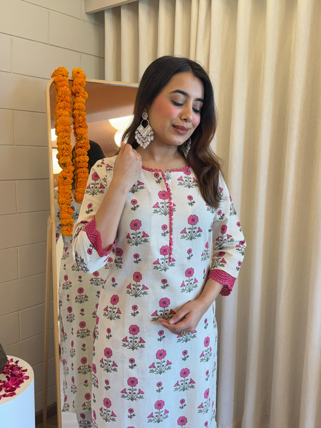 Stylish White Pant Set for Women – A Versatile Outfit for Every Wardrobe