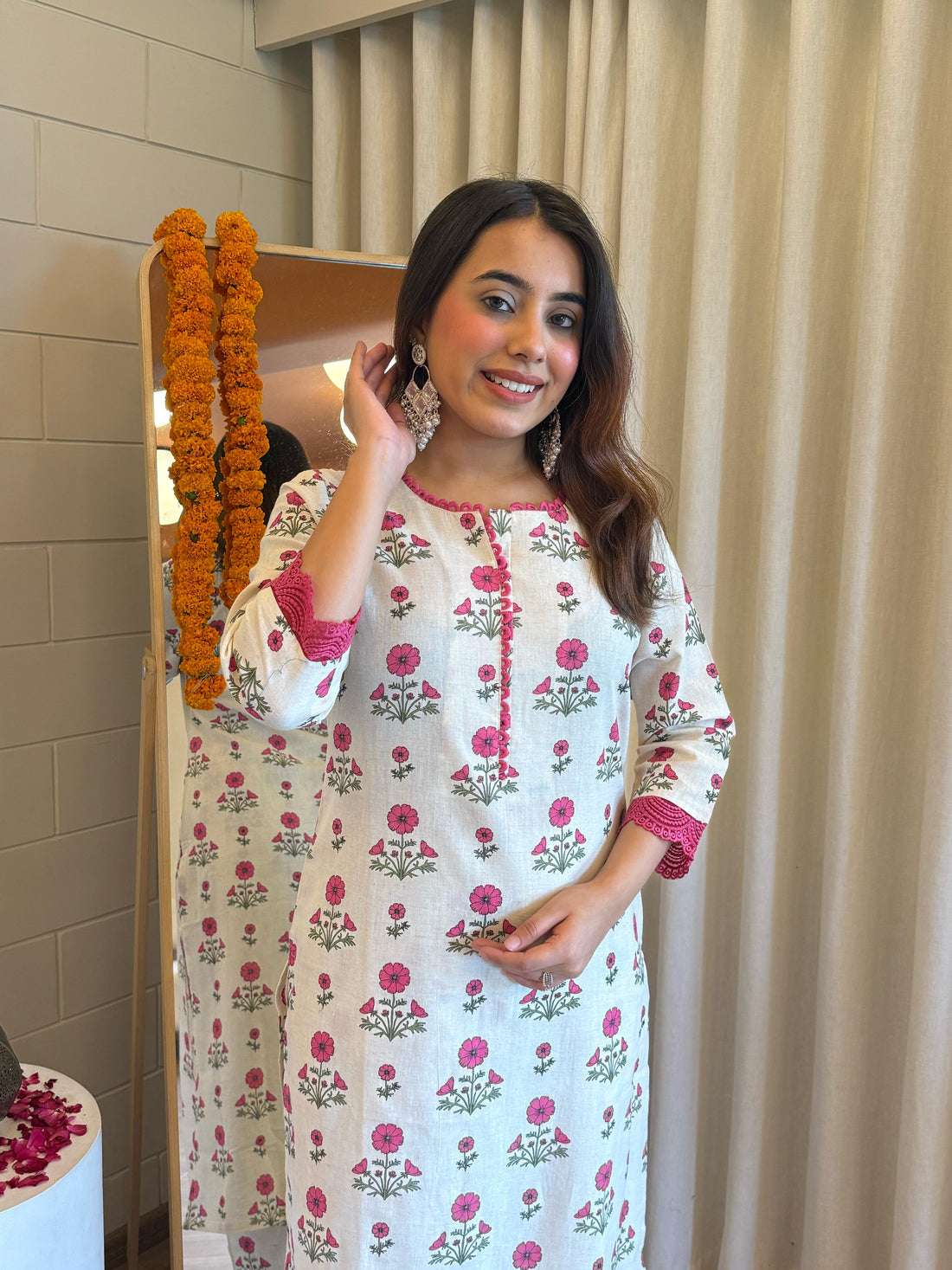 Stylish White Pant Set for Women – A Versatile Outfit for Every Wardrobe