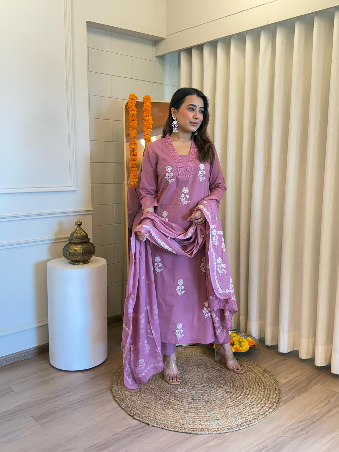 Stylish Women’s Pink Dupatta Set – Traditional Outfit with Modern Appeal