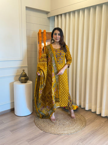 Traditional Yet Trendy Yellow Dupatta Set for Women – Ideal for Day Functions